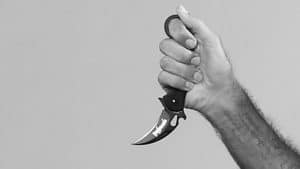 How-To-Fight-With-A-Karambit-Knife