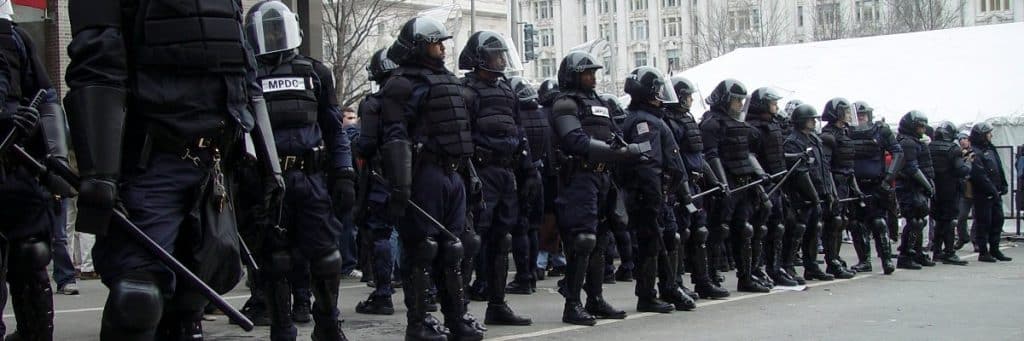 Riot-Police