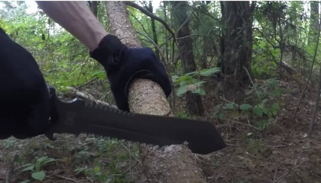 Tips on Using a Bowie Knife