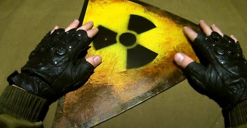 Che cos'è la radiazione e in che modo la tuta antiradiazioni può aiutarla?