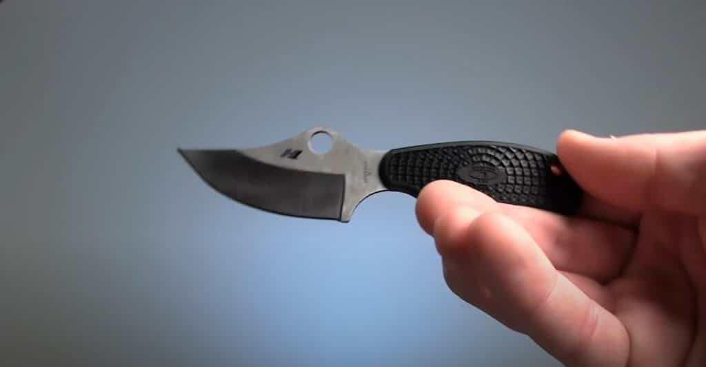 Neck Knife Definition