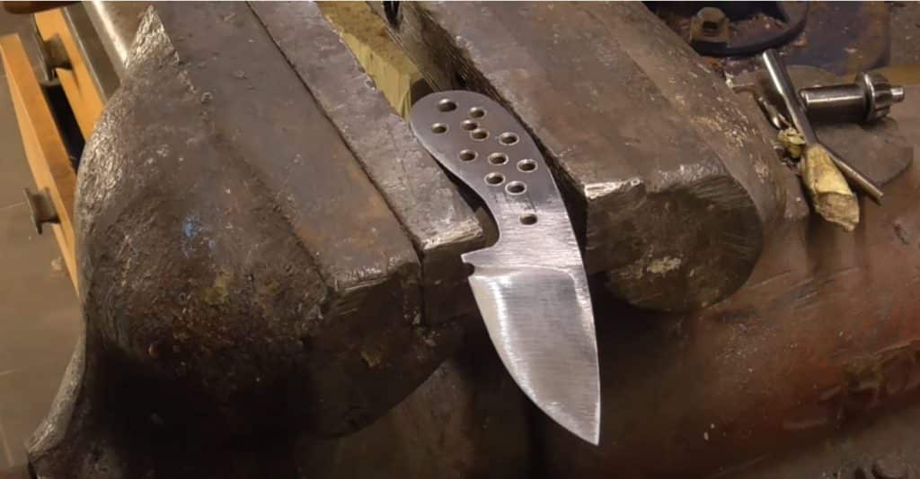 Guidelines for Finding Perfect Neck Knife