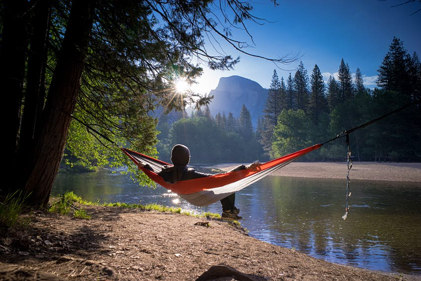 hammock-near-a-mountain-lake