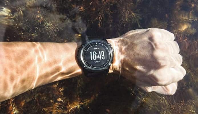 Wrist-Watch-Under-Water