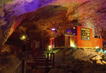 Underground-Bunkers-Cavern-Suite