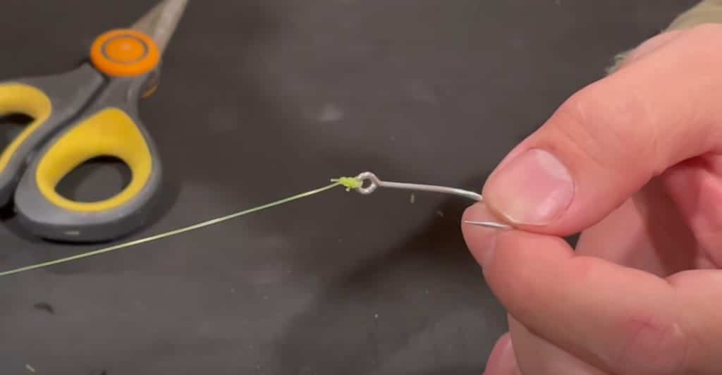 how to tie a fishing hook