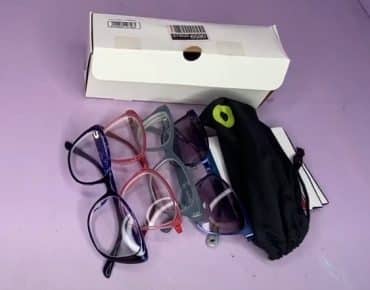 Eyeglasses/Contact-Lenses